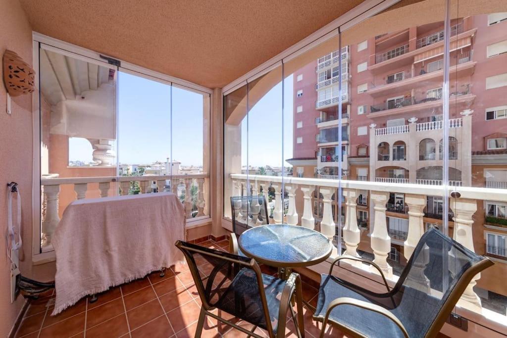 Star Apartment Torrevieja Bagian luar foto