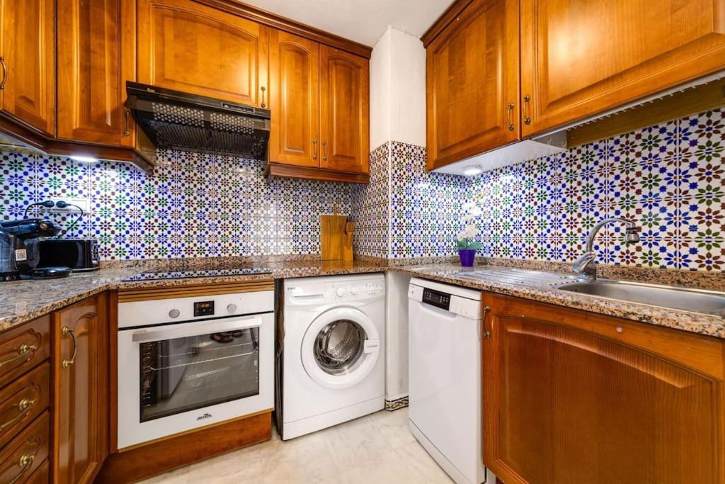 Star Apartment Torrevieja Bagian luar foto