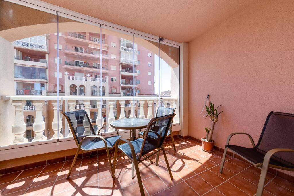 Star Apartment Torrevieja Bagian luar foto